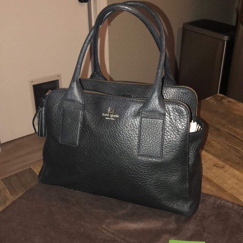 Black Kate Spade purse